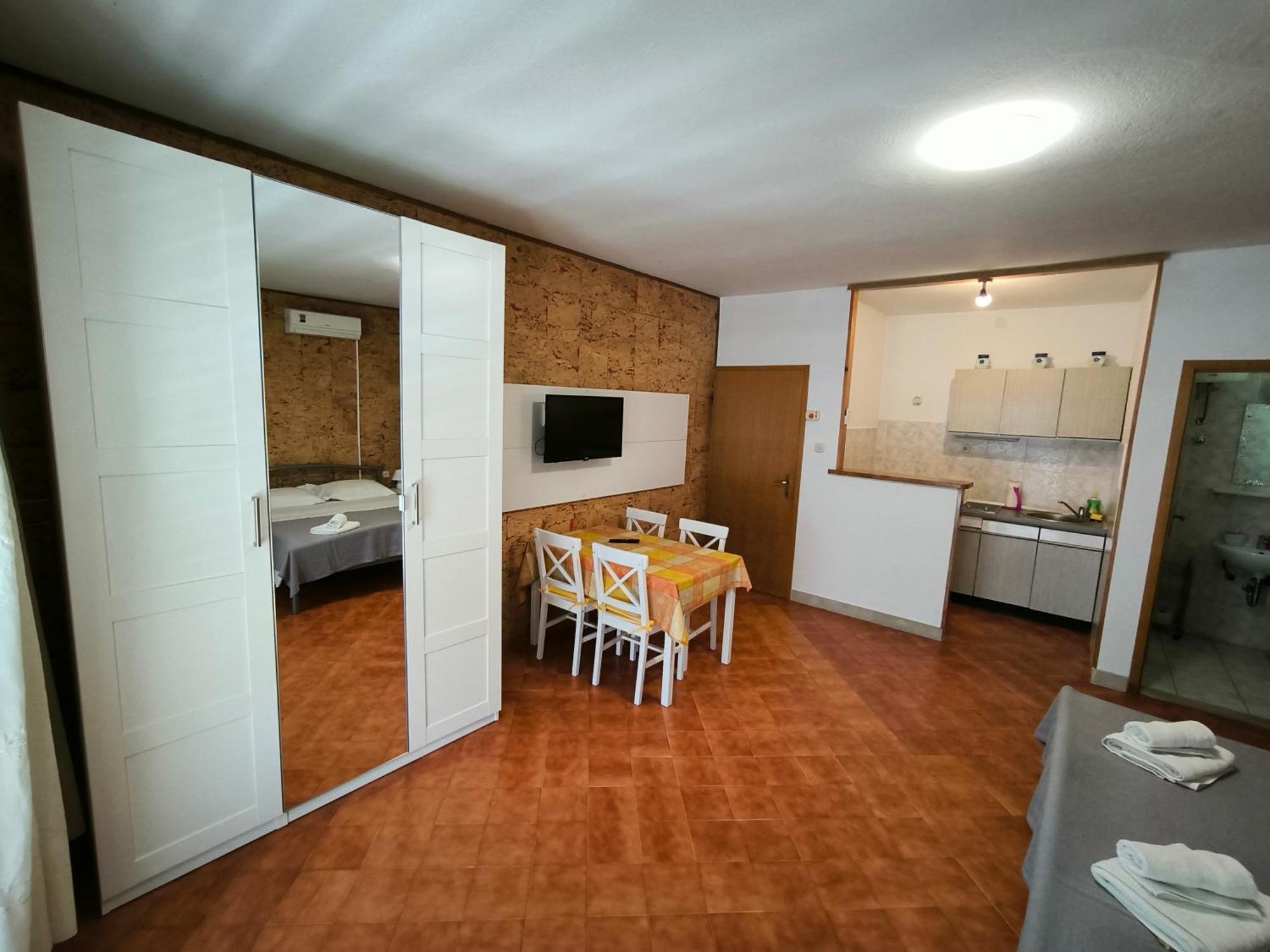 Apartments Marina Makarska Ngoại thất bức ảnh